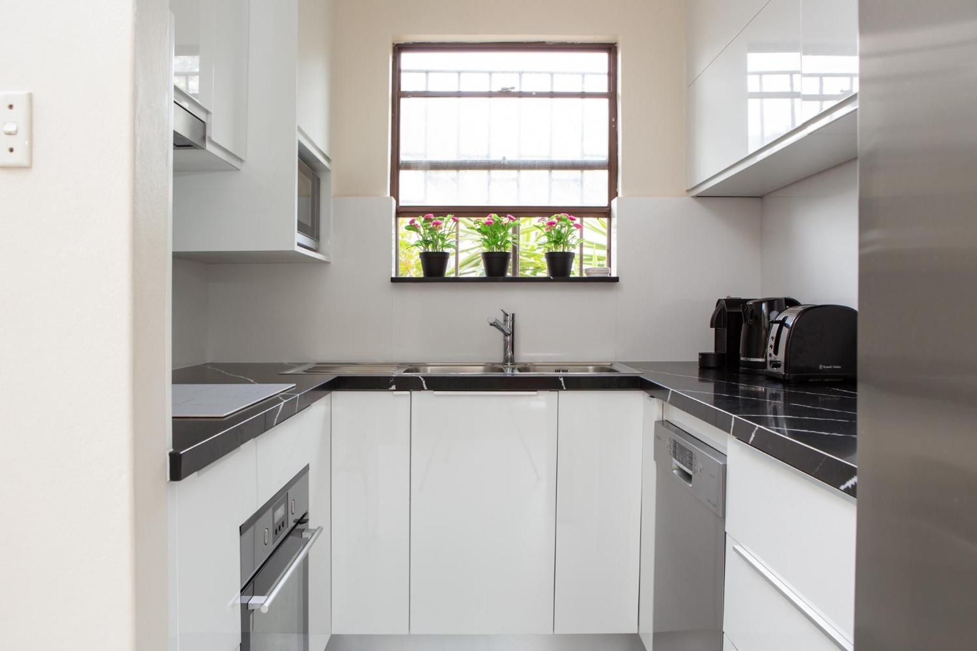 Spacious 3-Bed Townhouse In Stylish Balmain ซิดนีย์ ภายนอก รูปภาพ